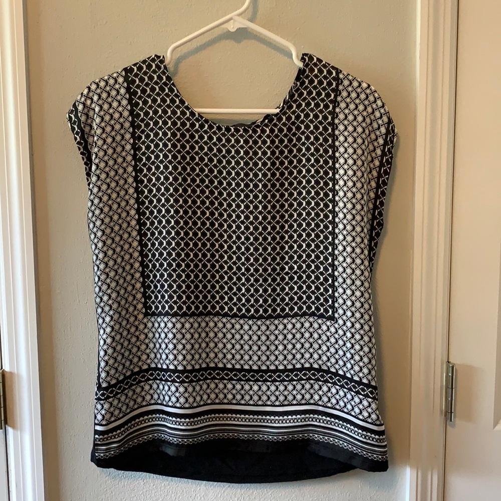 Black and white top